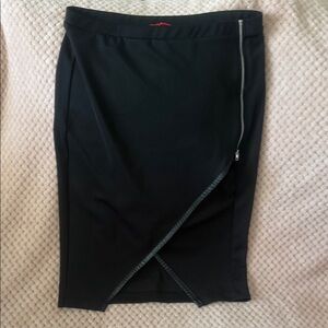 BONGO Black Pencil Skirt with Zipper Accent